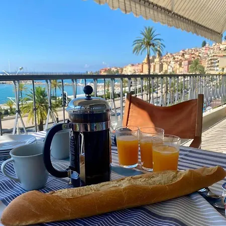 Le Garavan-vue Mer-plage-clim-terrasse * מנטון