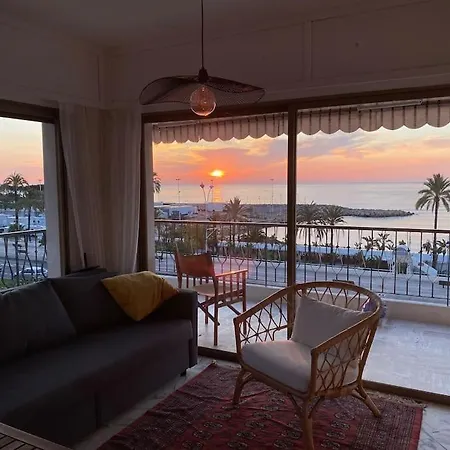 Apartment Le Garavan-vue Mer-plage-clim-terrasse